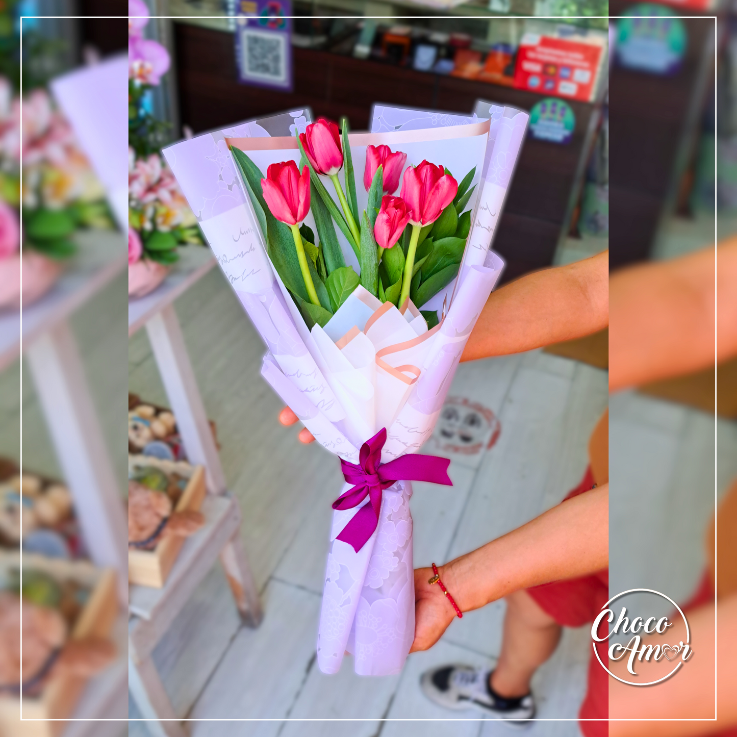 Ramo de 05 tulipanes