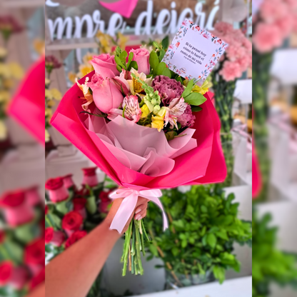 Mini Ramo Blossom